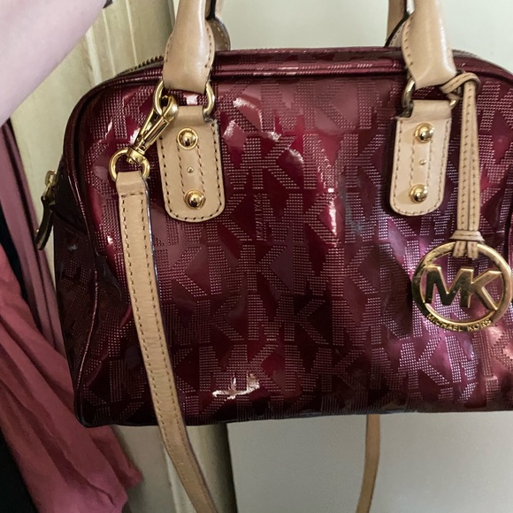 Micheal kors … not many I seen like this - Picture 2 of 4